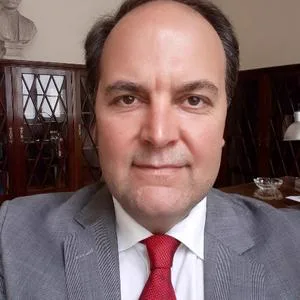 Prof. Dr. Alexandre Libório Dias Pereira